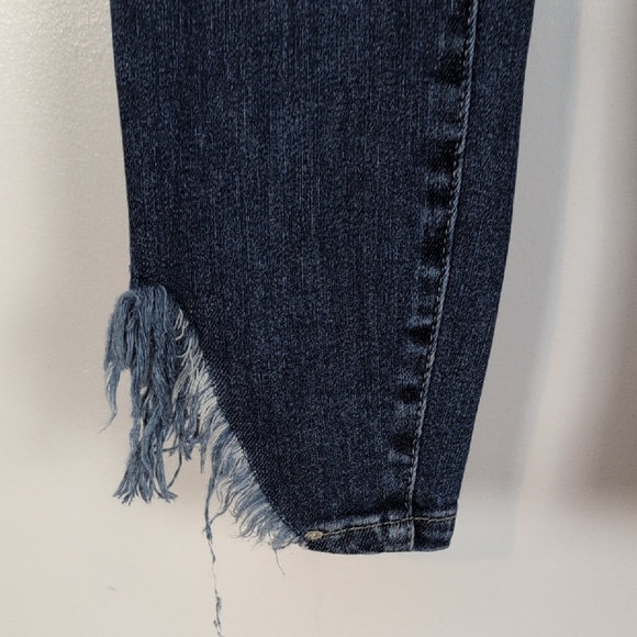 Judy Blue Distressed Skinny Fit Jeans - Picture 6 of 16